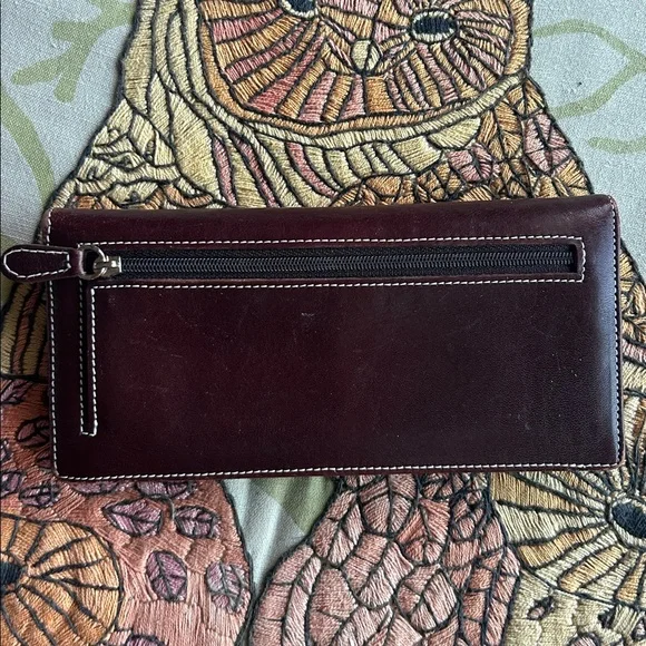Kate Landry Classic Burgundy Genuine Leather Long Bi fold Wallet - Picture 2 of 4